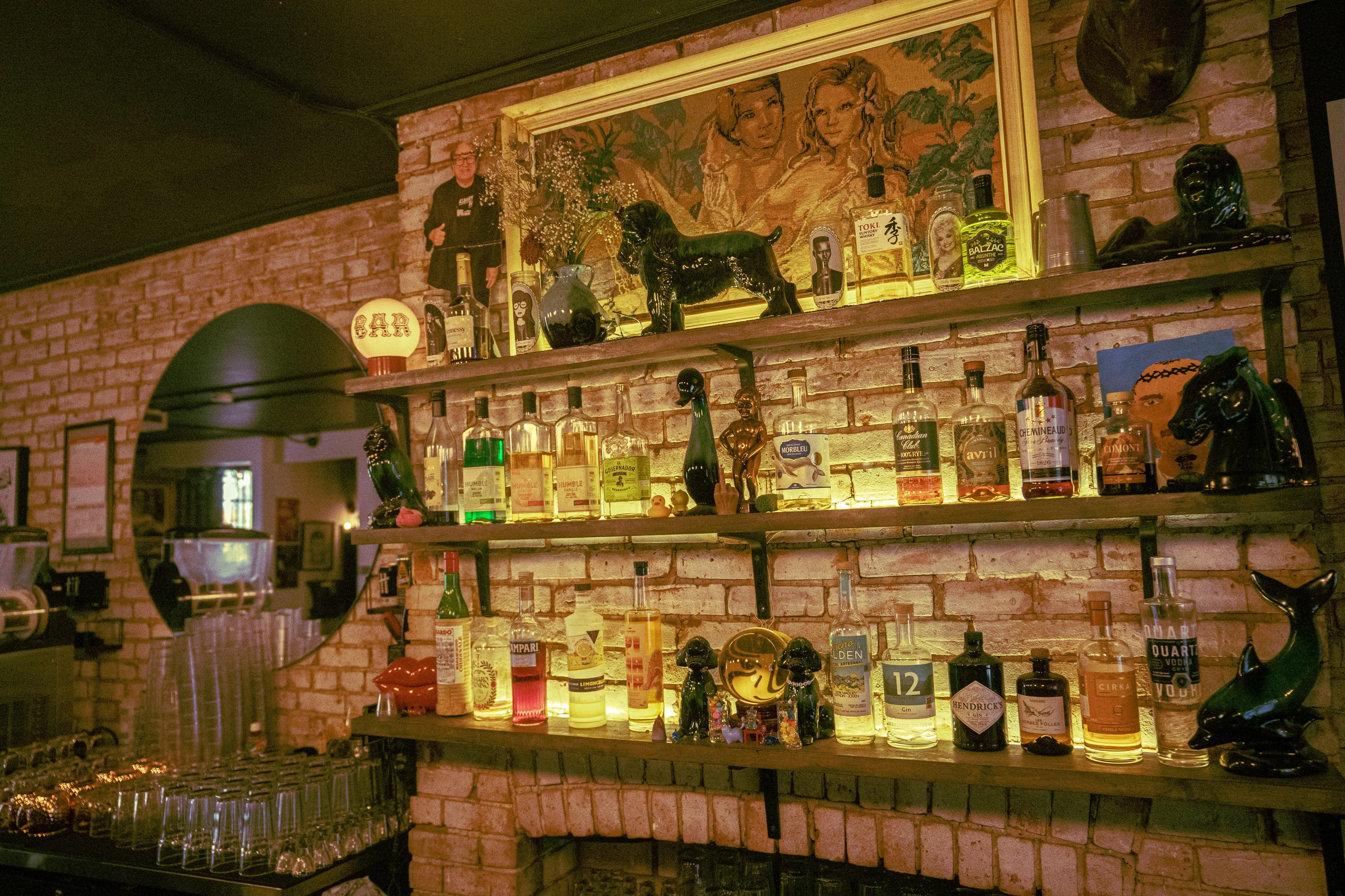 bar 3